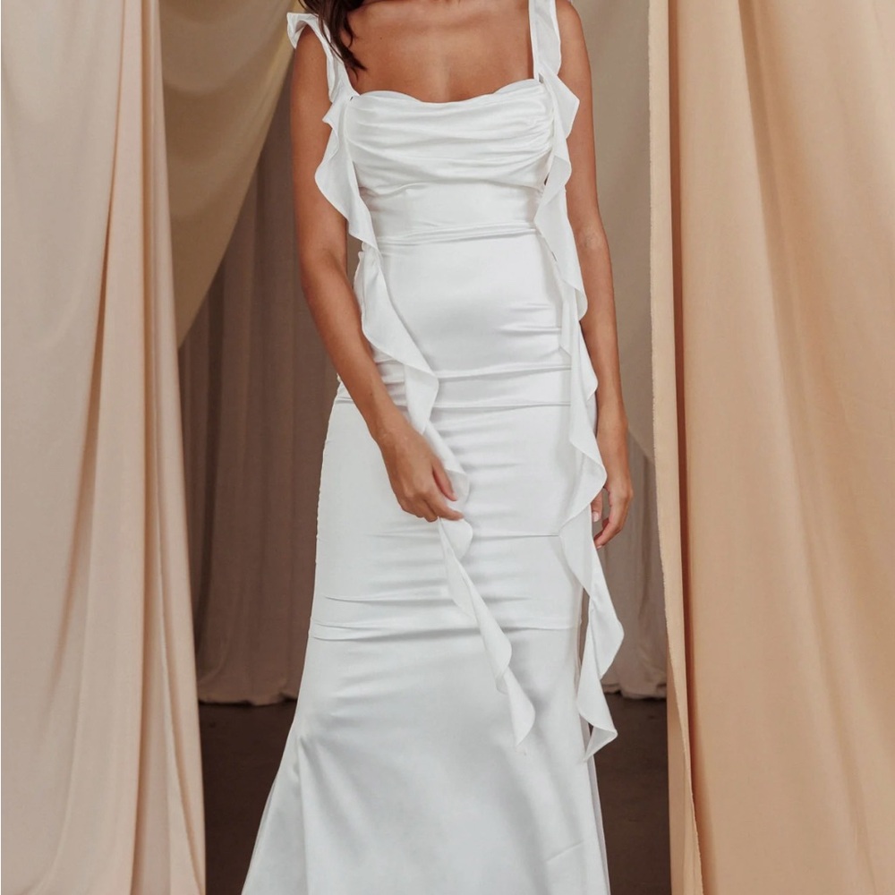 Blushing ruffle trim midi dress worn once for rehearsal dinner!